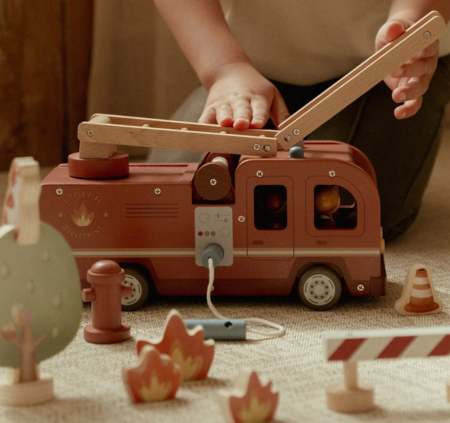 Grande camion dei pompieri