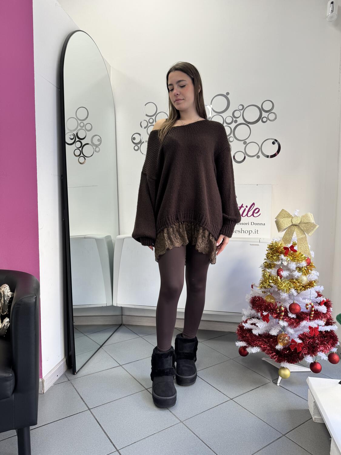 NOVITÀ Maxi pull scollo a V bordo in pizzo