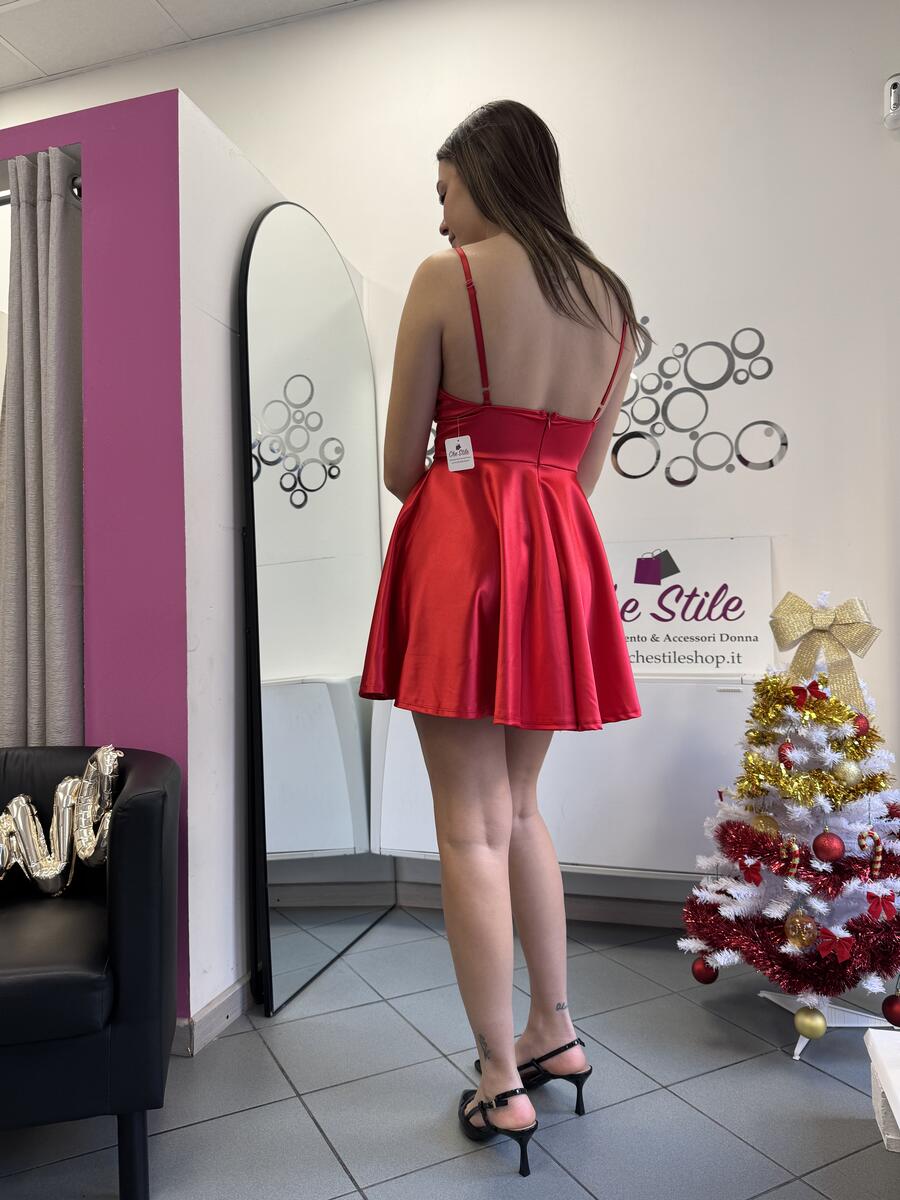 NOVITÀ Abitino in raso con gonna a ruota