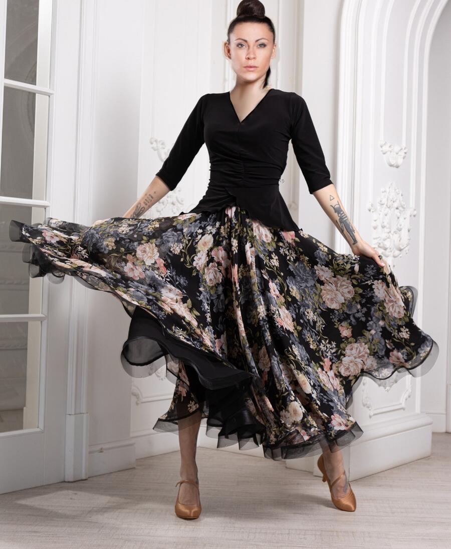 U695-02 Sleeveless V-neck dance top