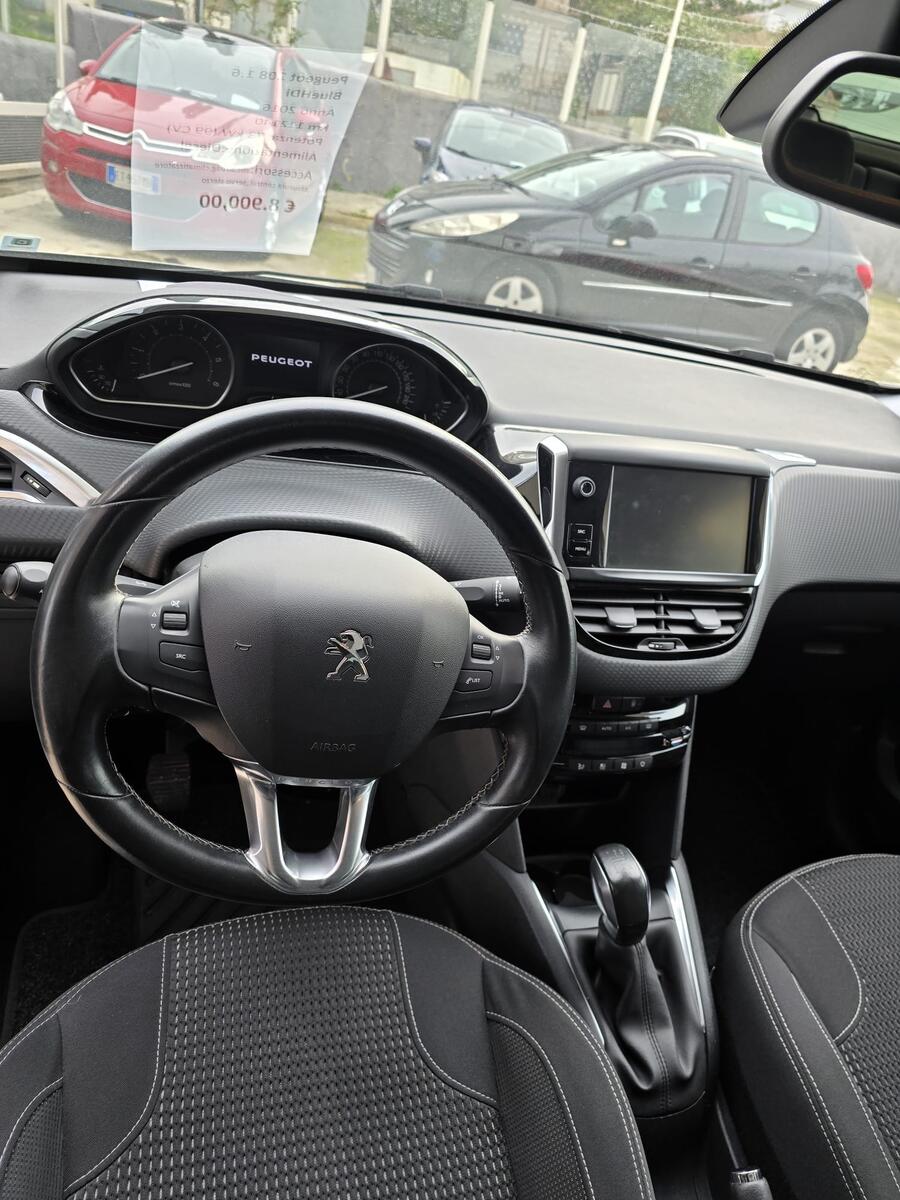 Peugeot 208 1.6 BlueHDi 100 CV GT Line 5p