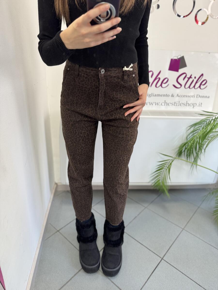NOVITÀ Jeans mom fit maculato