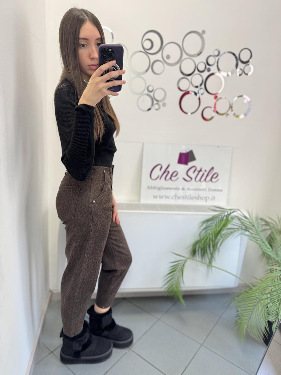 NOVITÀ Jeans mom fit maculato