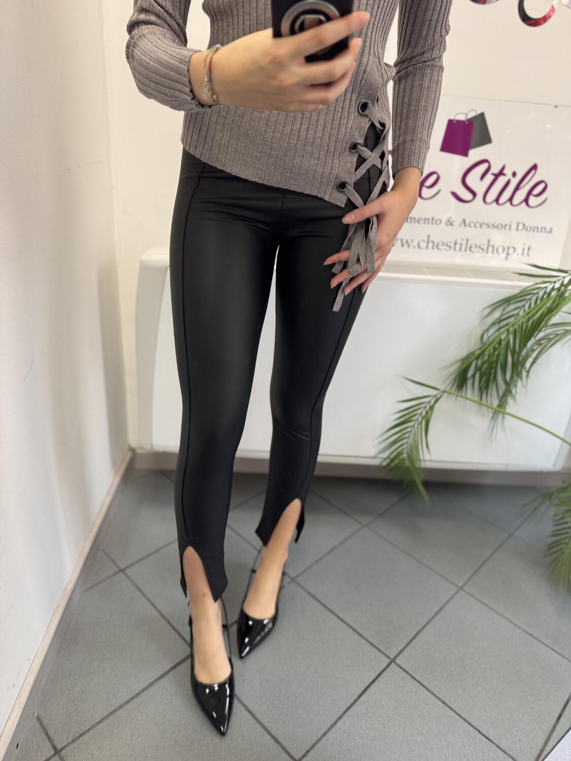 NOVITÀ Leggings eco pelle con spacco