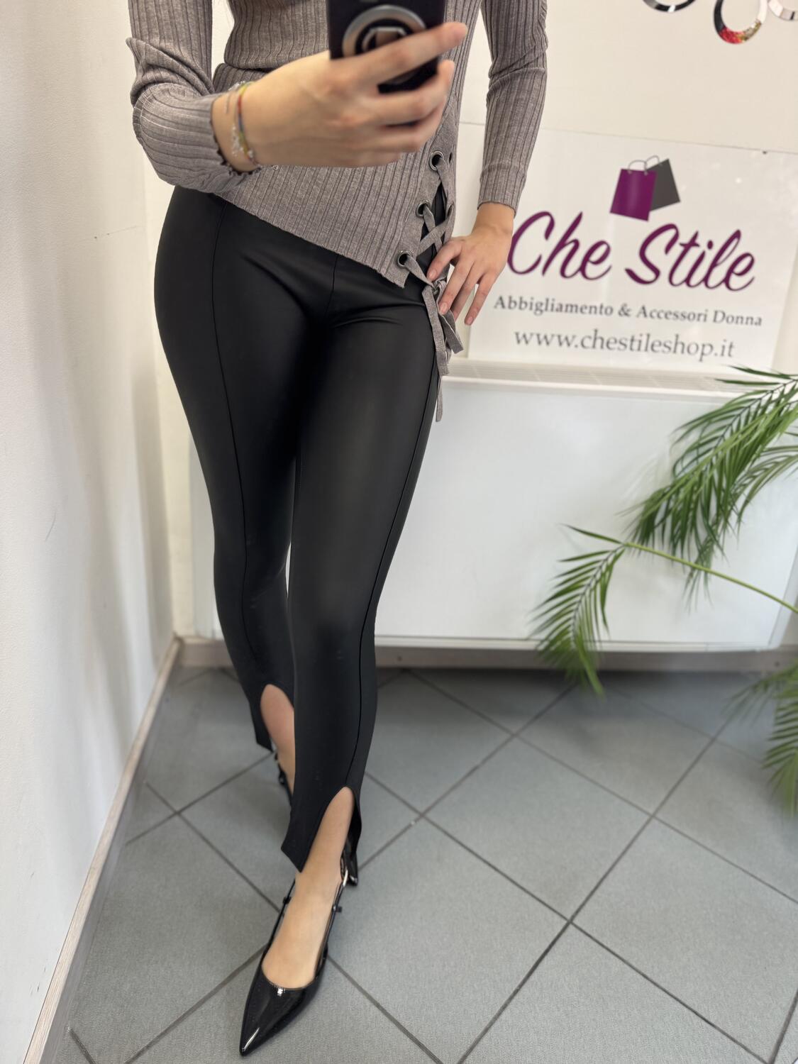 NOVITÀ Leggings eco pelle con spacco
