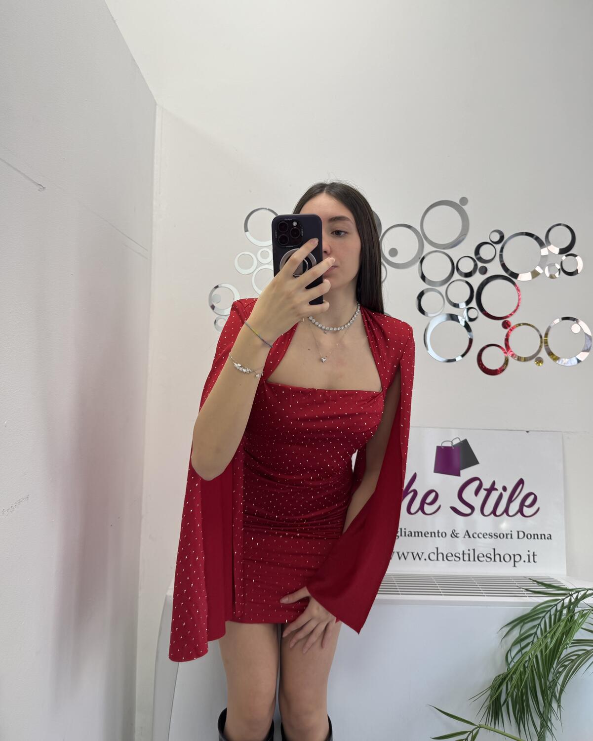 NOVITÀ Abito brillantinato maniche con spacchi