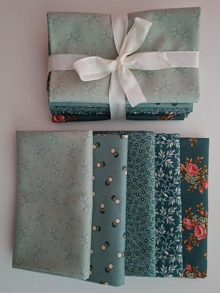 PACK 7 - tessuti americano coordinati 5 fat quarter (5 pz da 50x55 cm) 