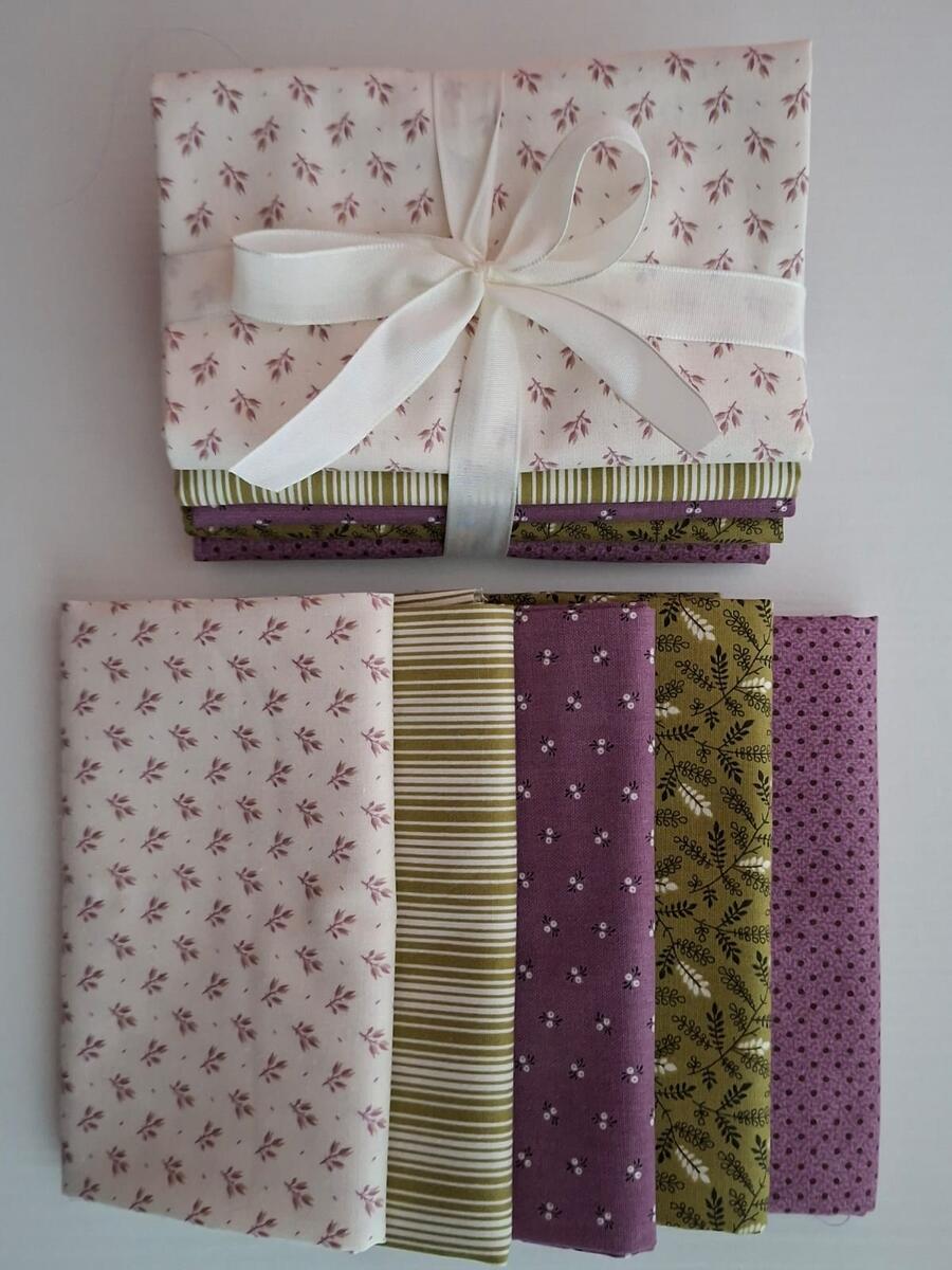 PACK 8 - tessuti americano coordinati 5 fat quarter (5 pz da 50x55 cm) 