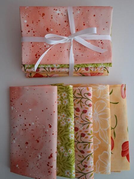 PACK 15 - tessuti americano coordinati 5 fat quarter (5 pz da 50x55 cm) 