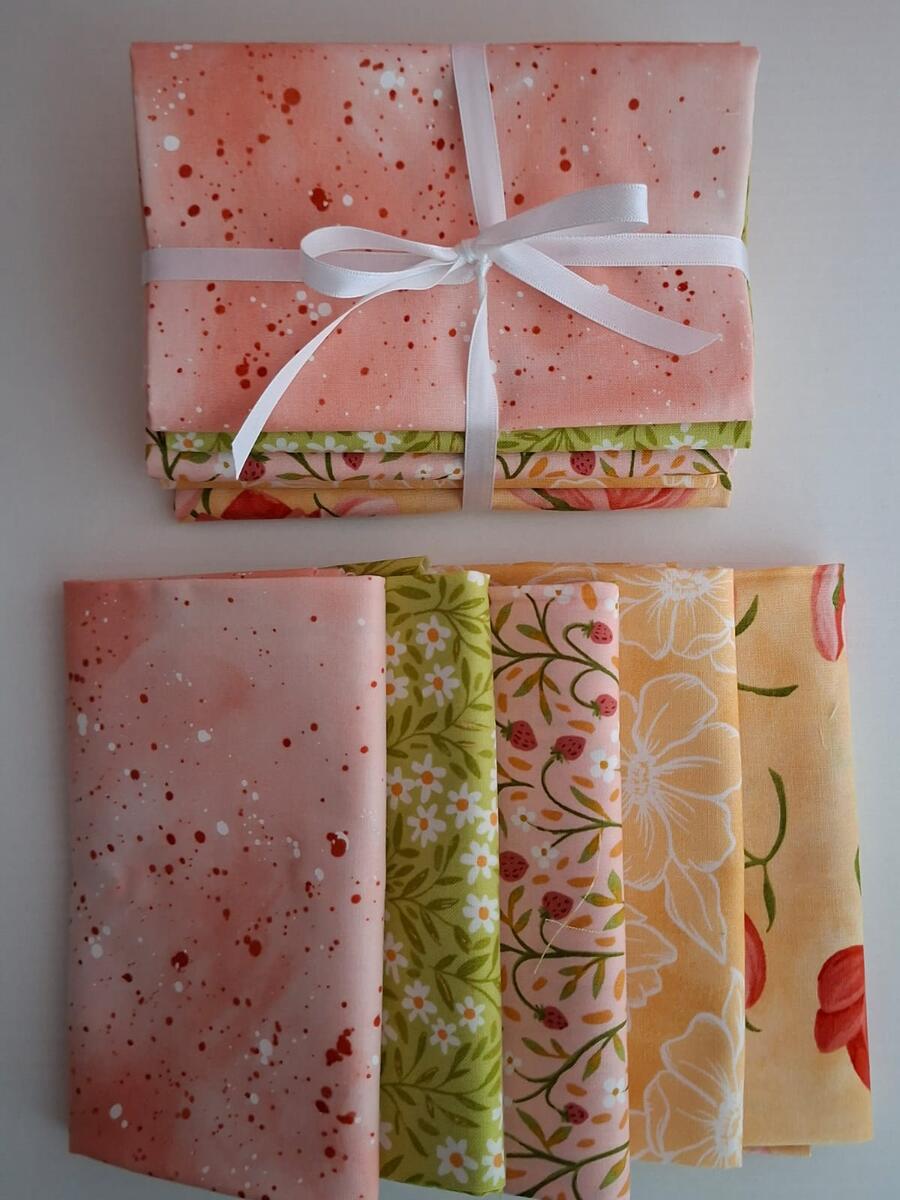 PACK 15 - tessuti americano coordinati 5 fat quarter (5 pz da 50x55 cm) 