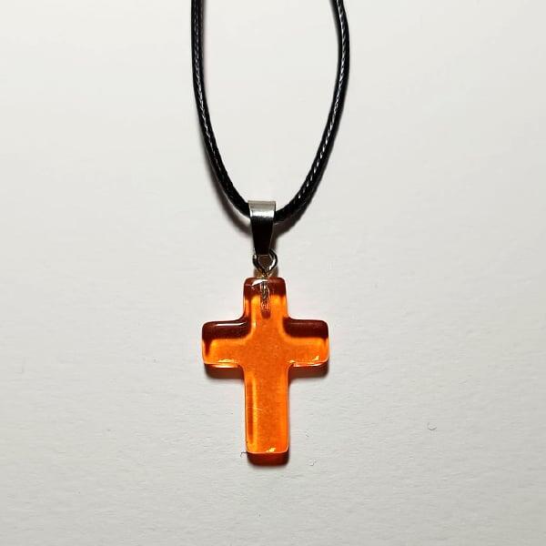 Croce  in vetro arancione con cordino
