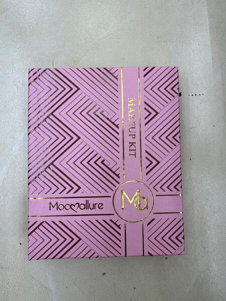 MOCMALLURE MAKEUP KIT 