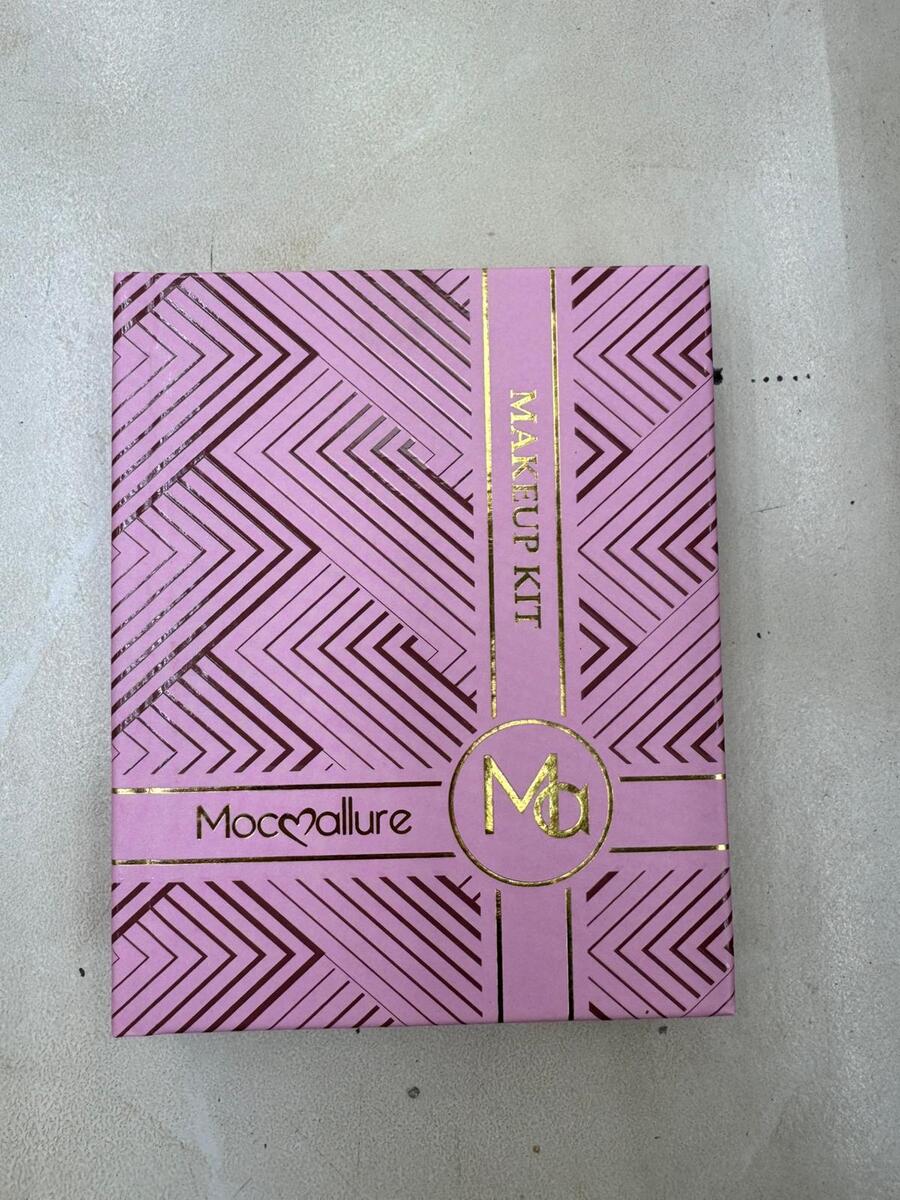 MOCMALLURE MAKEUP KIT 