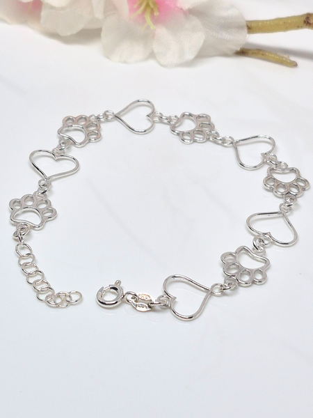 Zampine e cuori, Bracelet