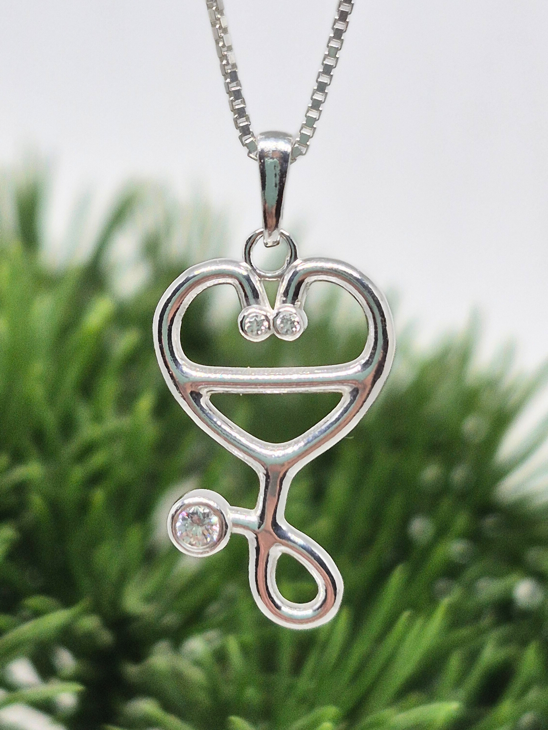 Stetoscopio D’amore, ciondolo