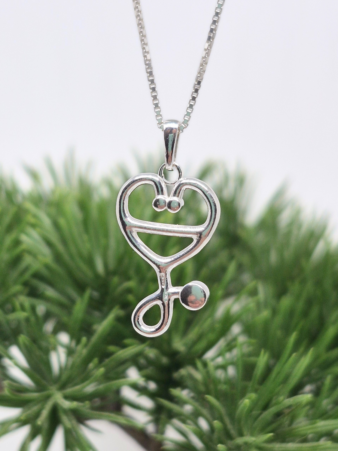 Stetoscopio D’amore, ciondolo