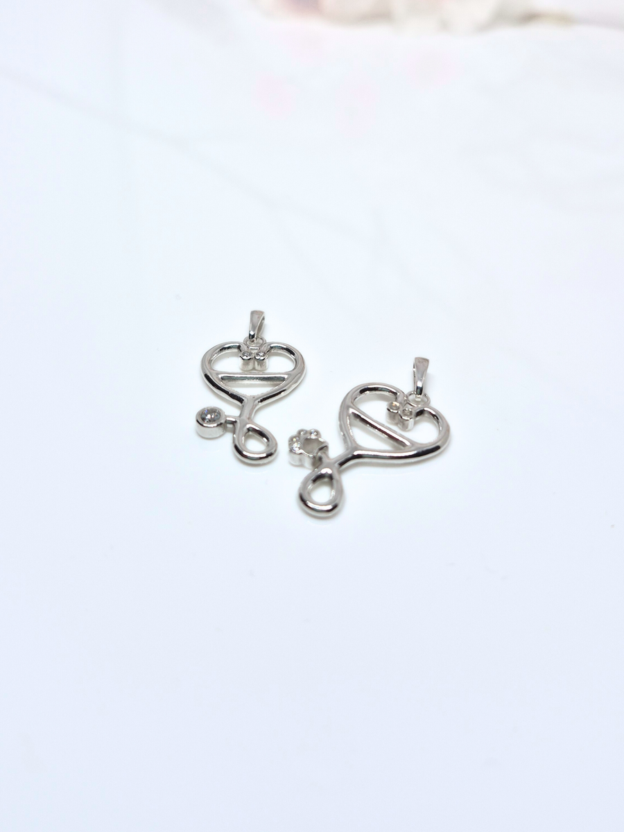 Stetoscopio D’amore, ciondolo