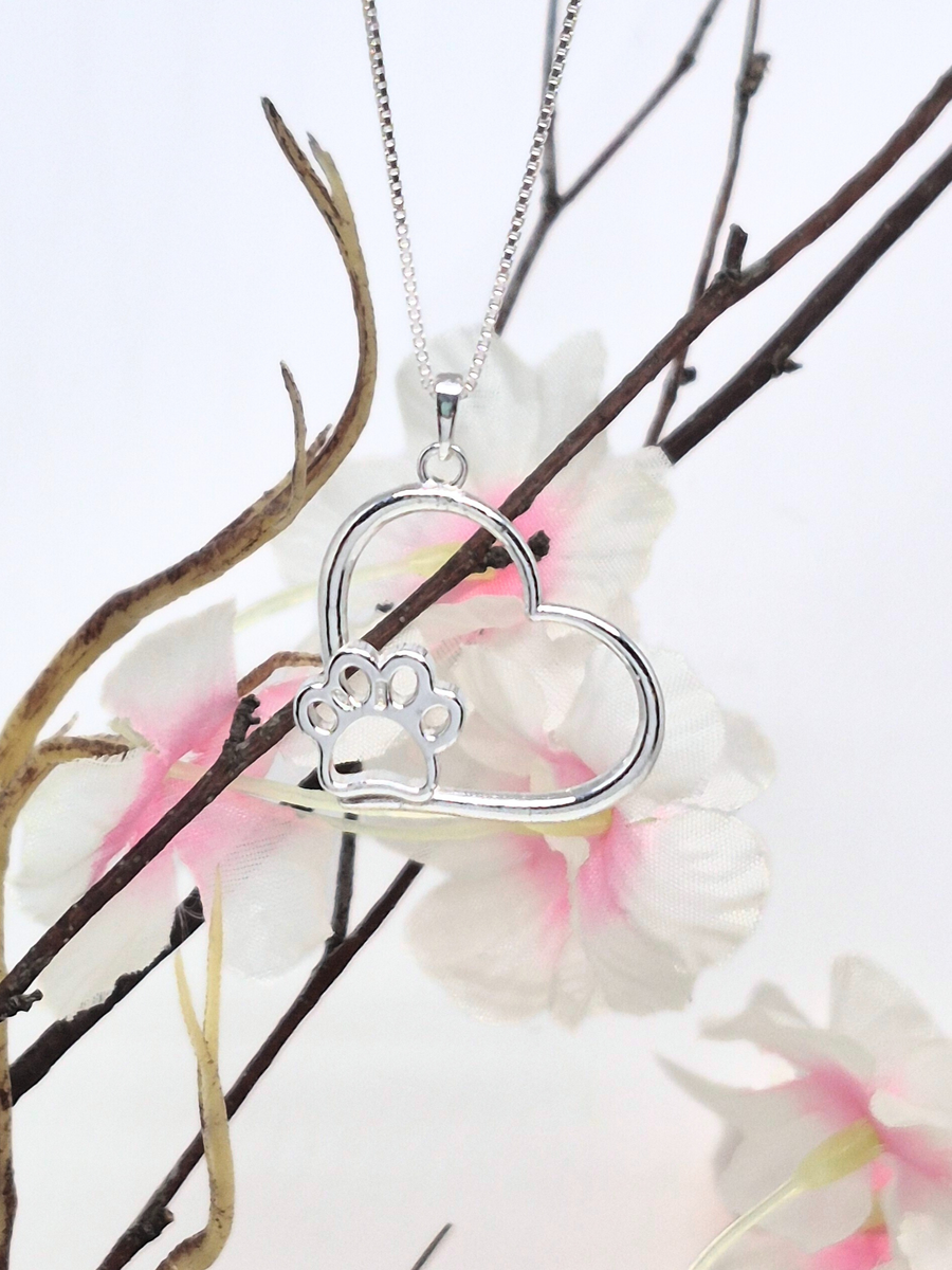 Zampa IN cuore, colgante