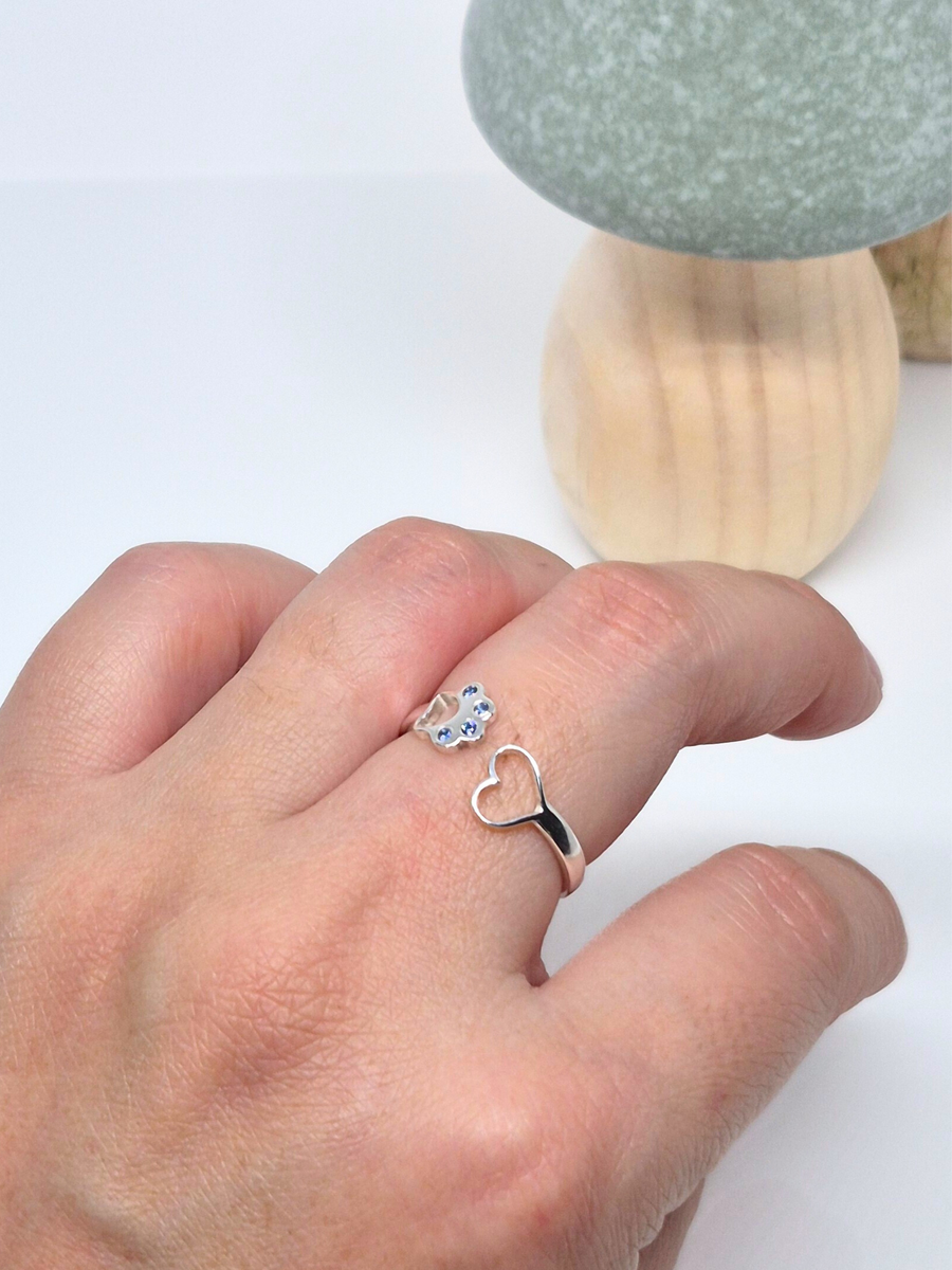 Paw & Heart, Ring