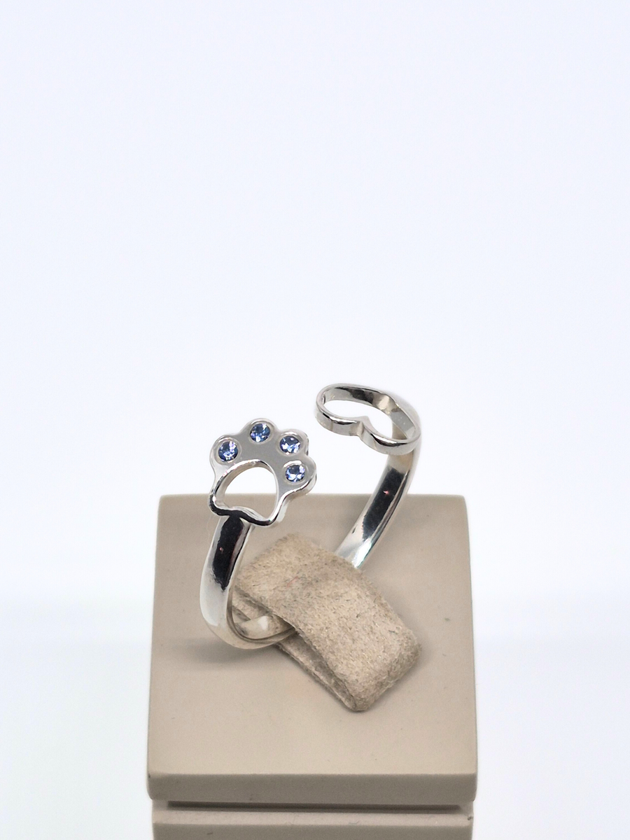 Paw & Heart, Ring
