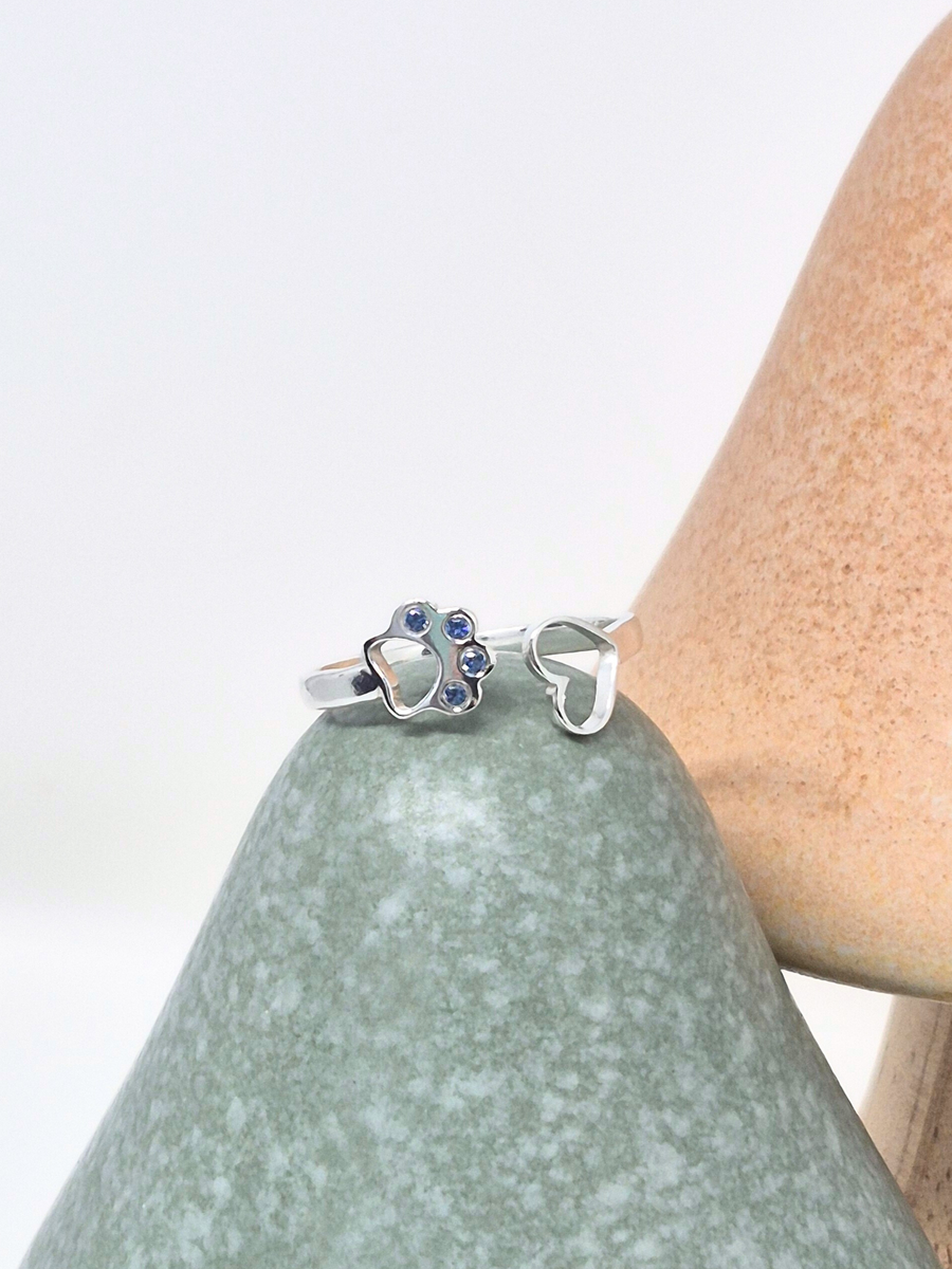 Paw & Heart, Ring