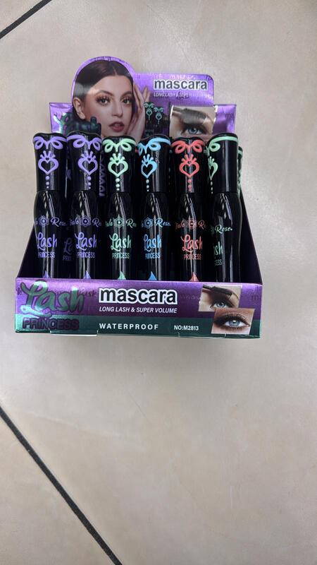 LASH PRINCESS MASCARA WATERPROOF  (Dupe Essence)