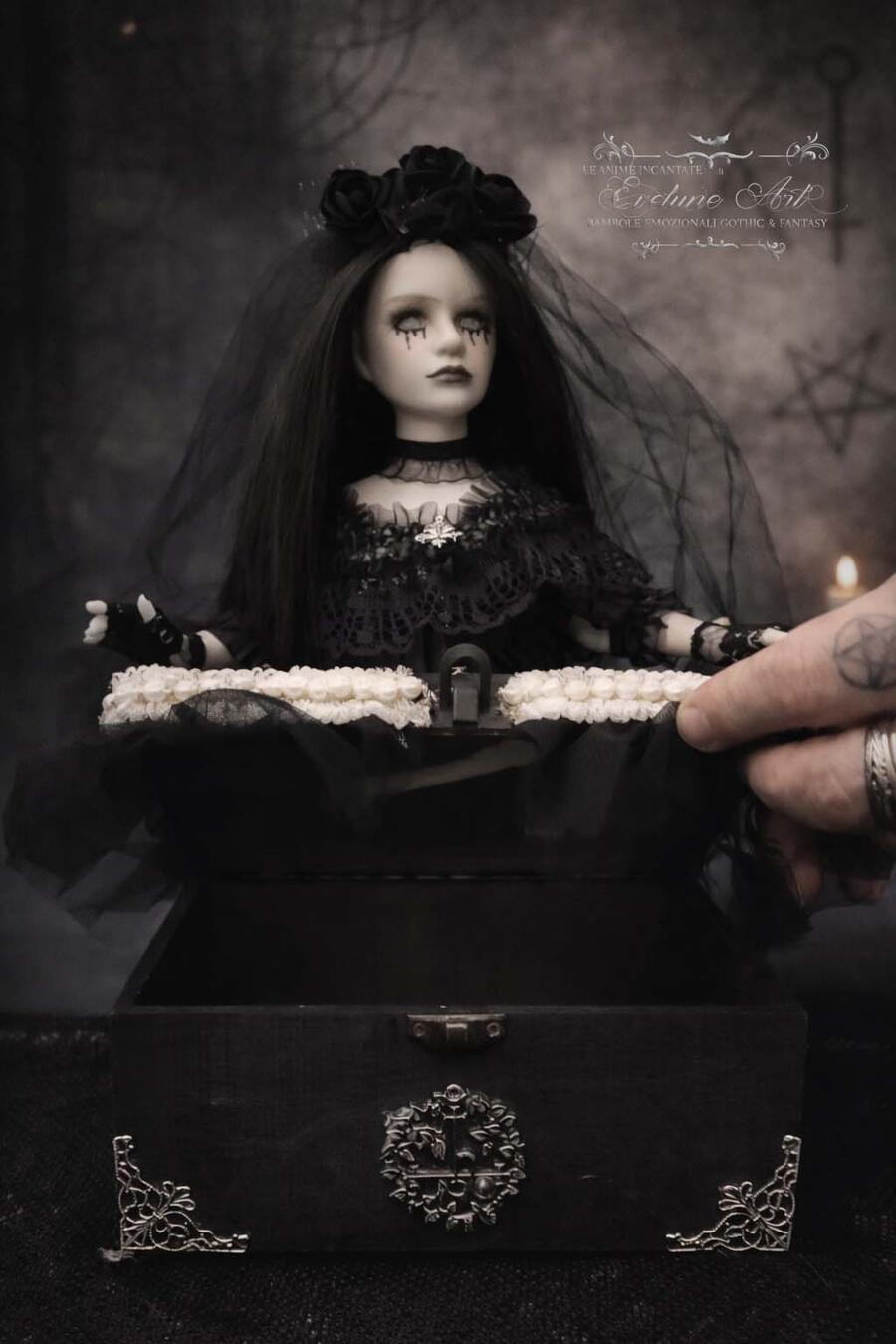 Lilith Collezione Scrigni Guardiane delle Ombre