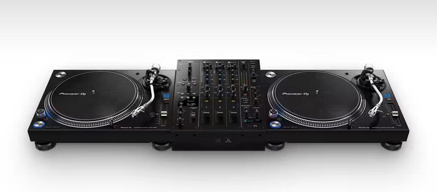 AlphaTheta DJM-V5