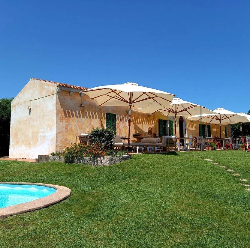 Ombrellone Quadrato per Esterno BANGKOK 22 a Palo Centrale in Legno Kotò di Danieli da cm 220x220 Con e senza Pendente, Varie Finiture - Offerta di Mondo Materasso