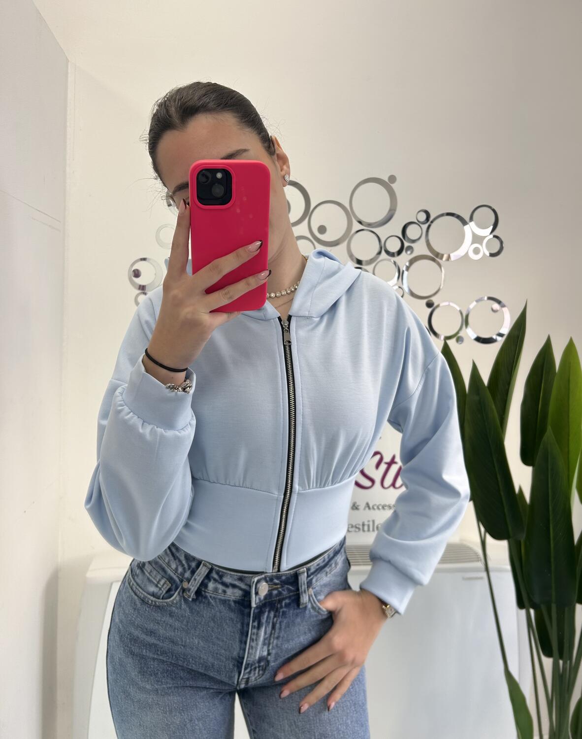 NOVITÀ Felpa crop con zip e cappuccio