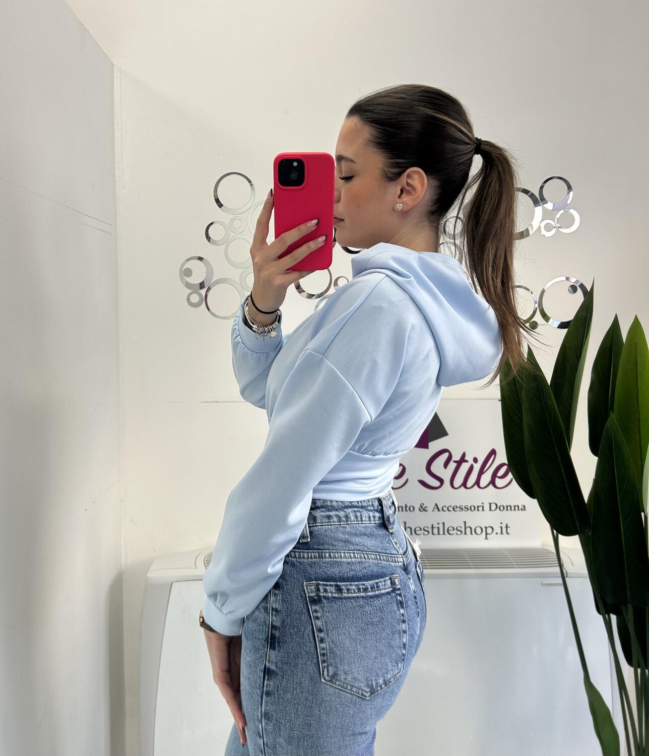 NOVITÀ Felpa crop con zip e cappuccio