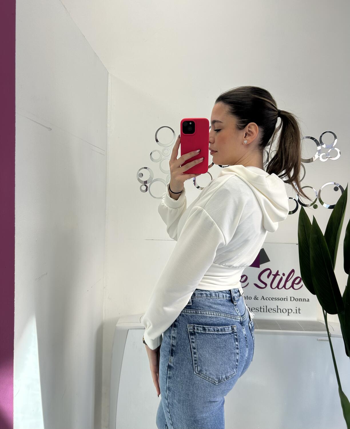 NOVITÀ Felpa crop con zip e cappuccio