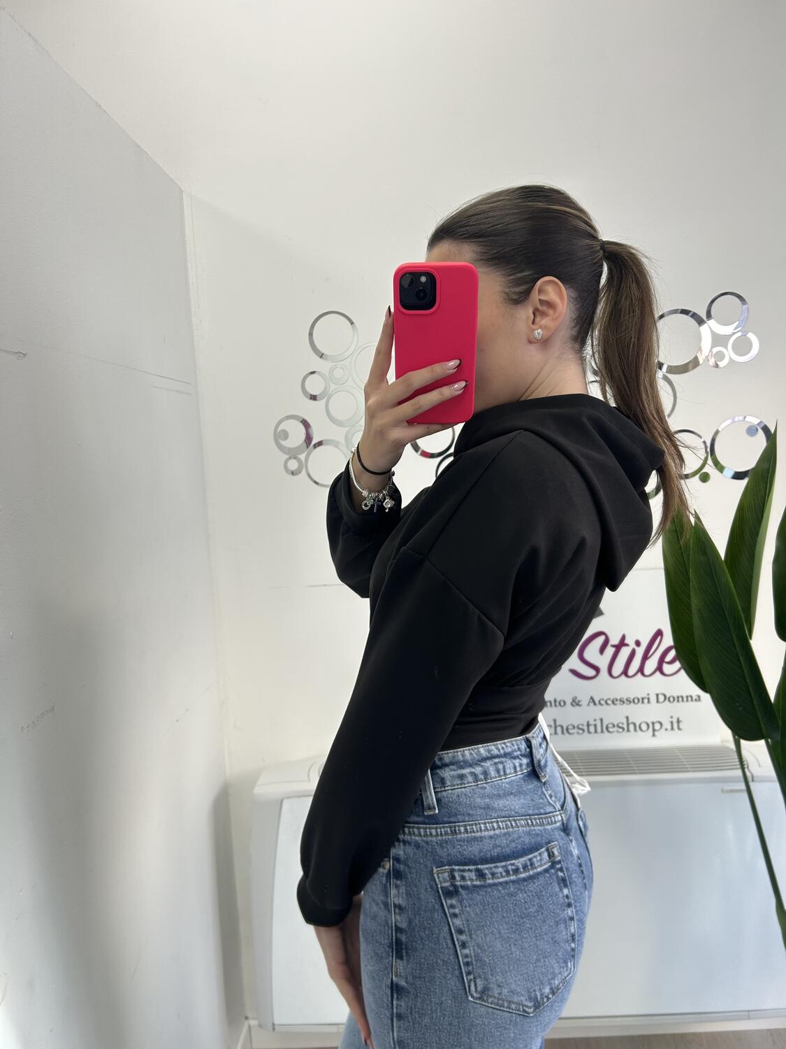 NOVITÀ Felpa crop con zip e cappuccio