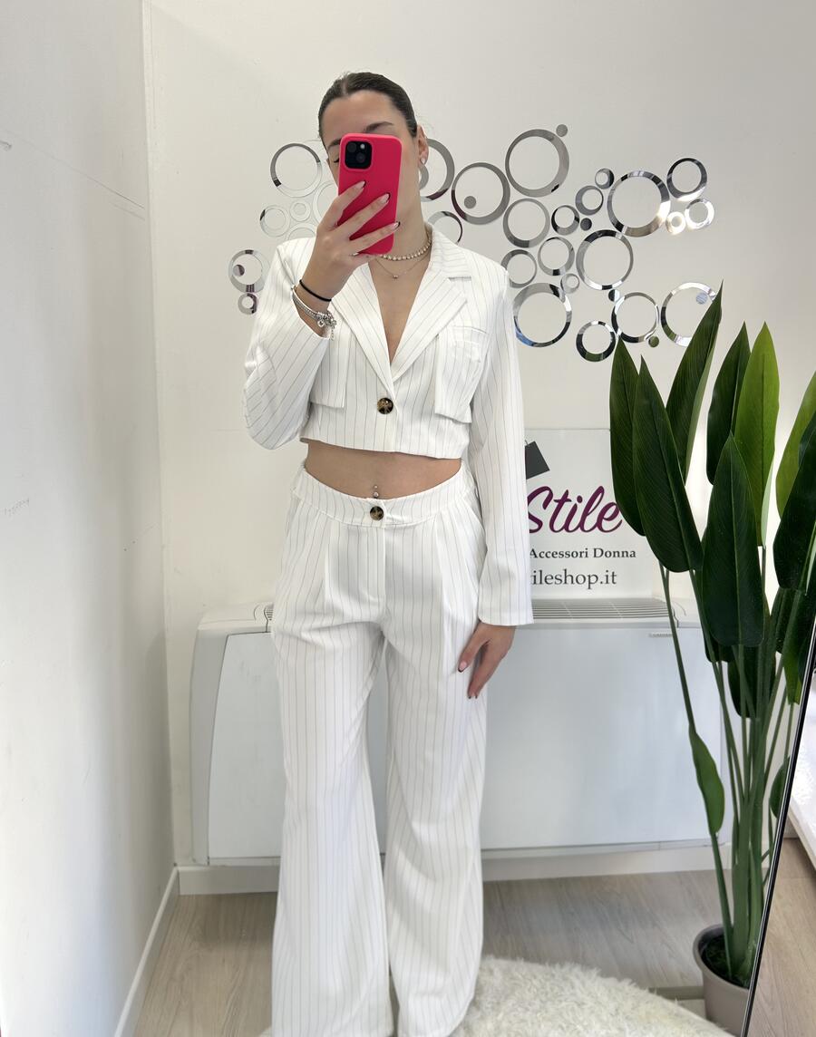 NOVITÀ Completo gessato giacca crop e pantalone palazzo