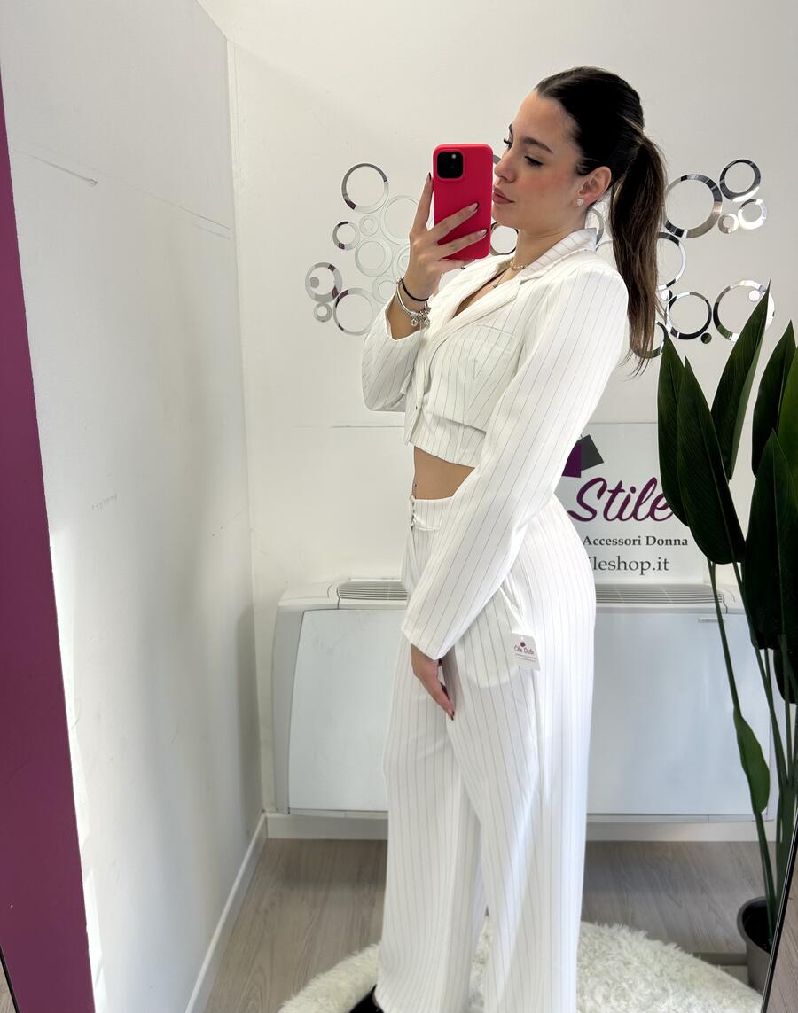 NOVITÀ Completo gessato giacca crop e pantalone palazzo