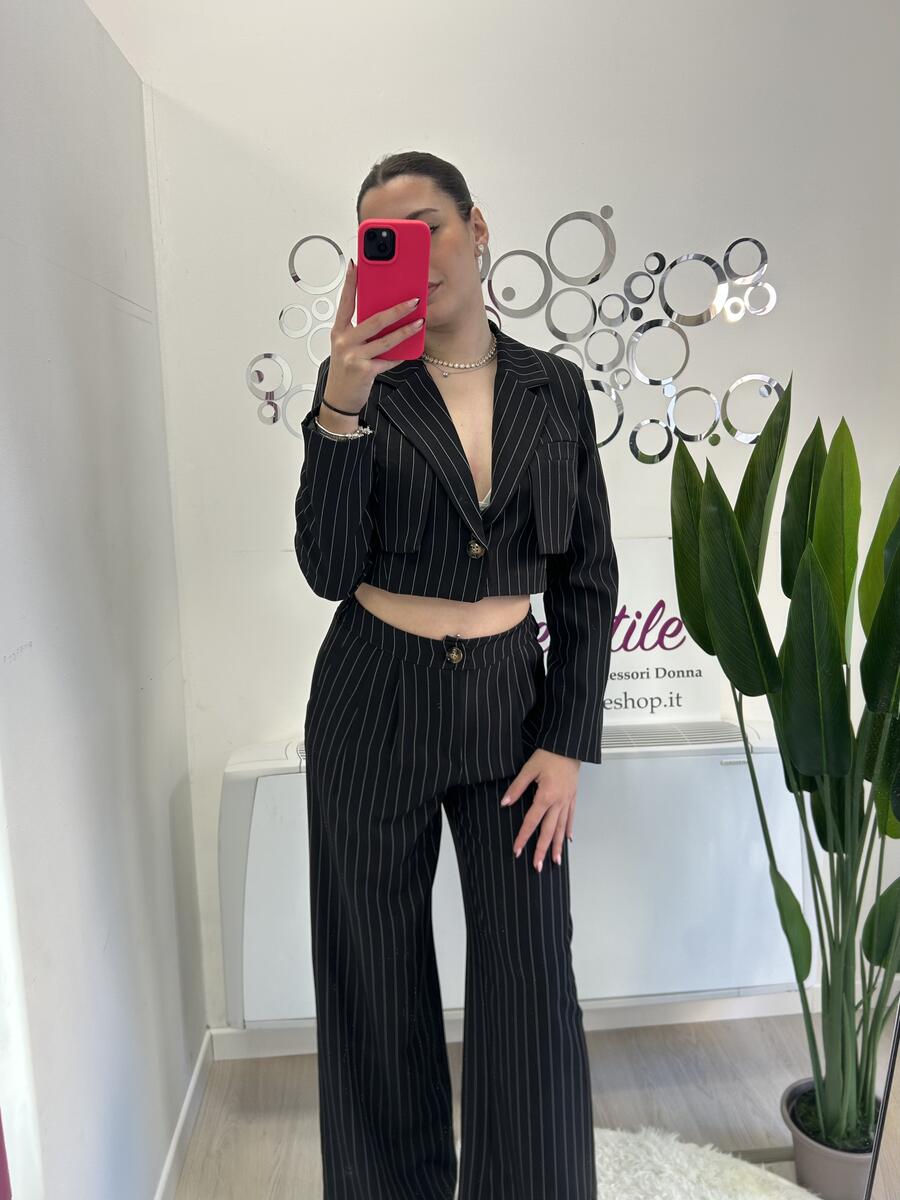 NOVITÀ Completo gessato giacca crop e pantalone palazzo