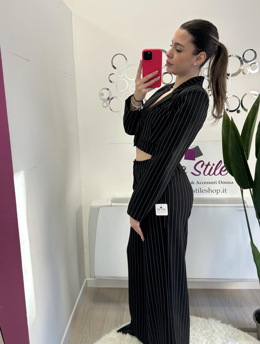 NOVITÀ Completo gessato giacca crop e pantalone palazzo