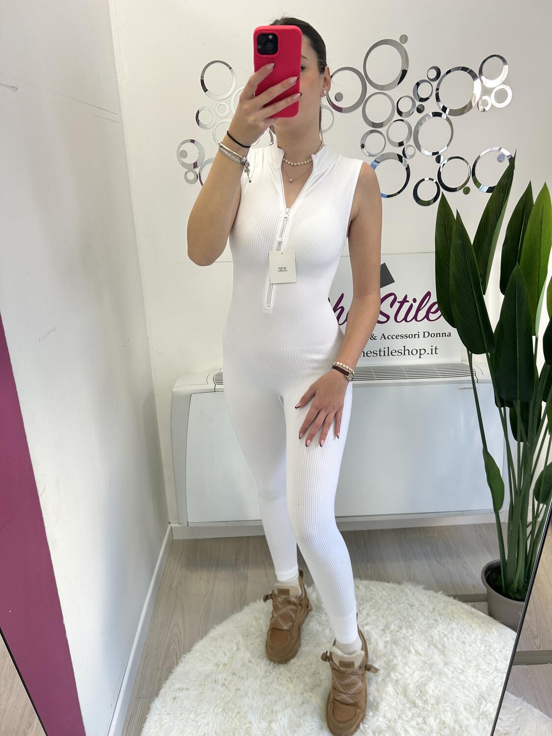 NOVITÀ Tuta skinny smanicata a costine