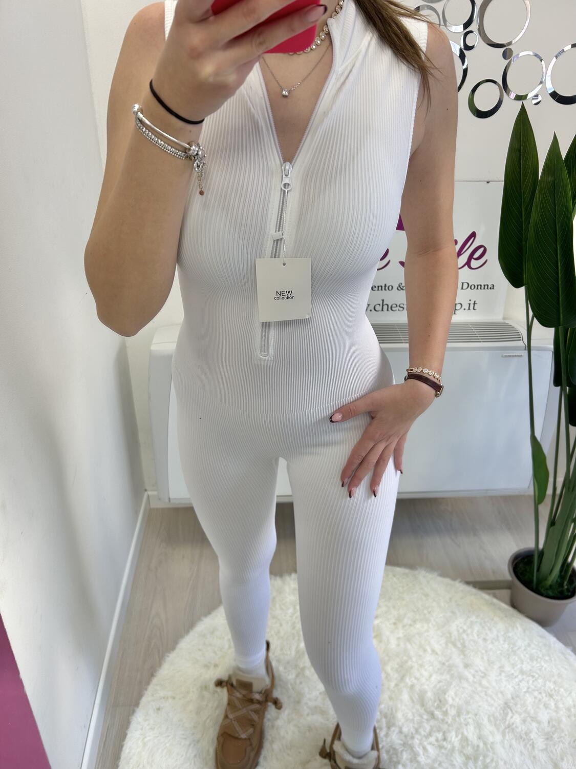 NOVITÀ Tuta skinny smanicata a costine