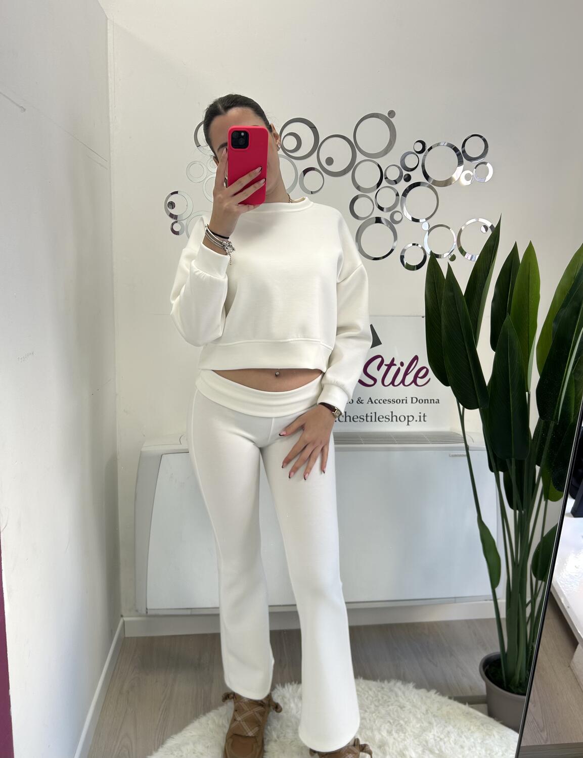 NOVITÀ Felpa crop morbida