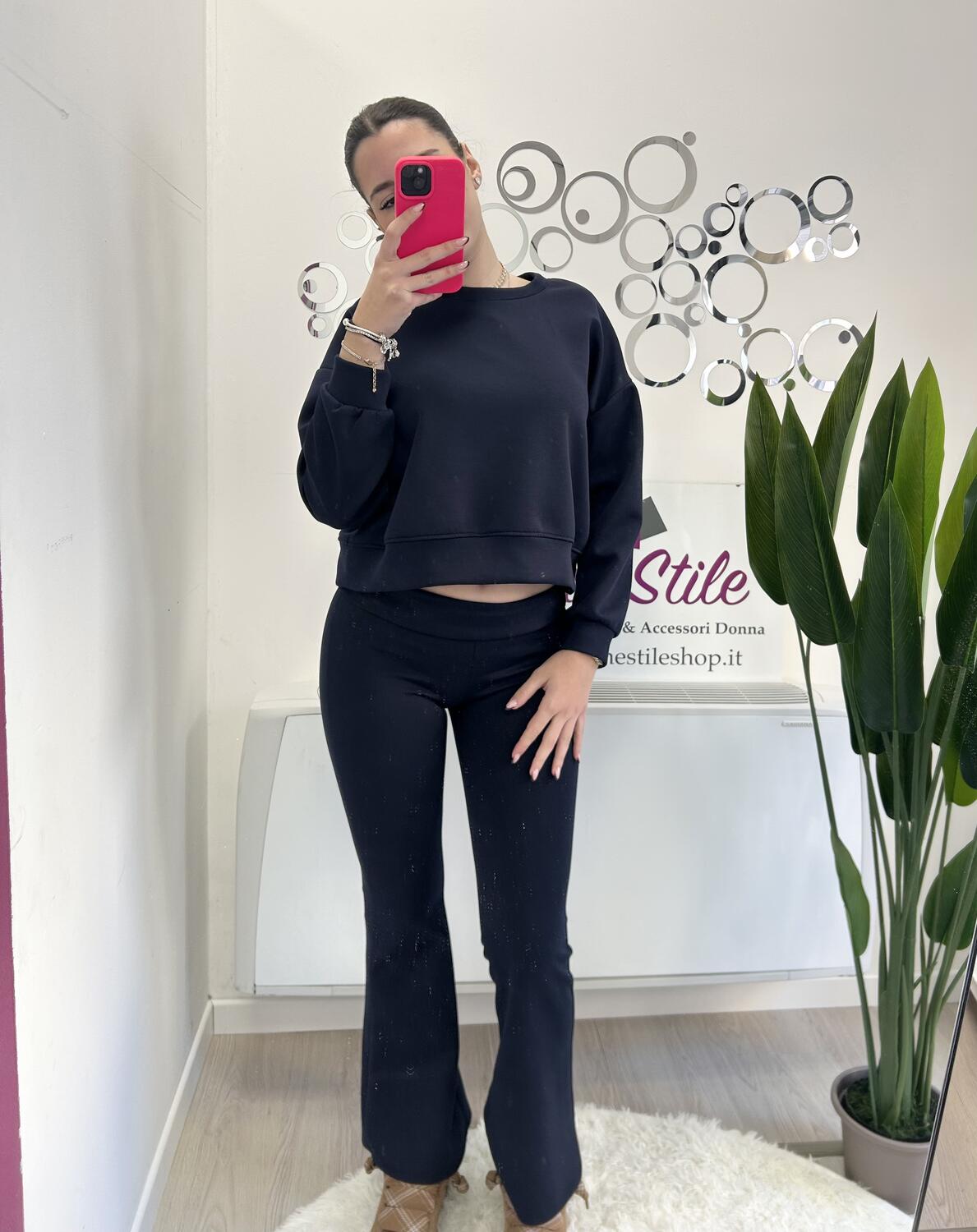 NOVITÀ Felpa crop morbida