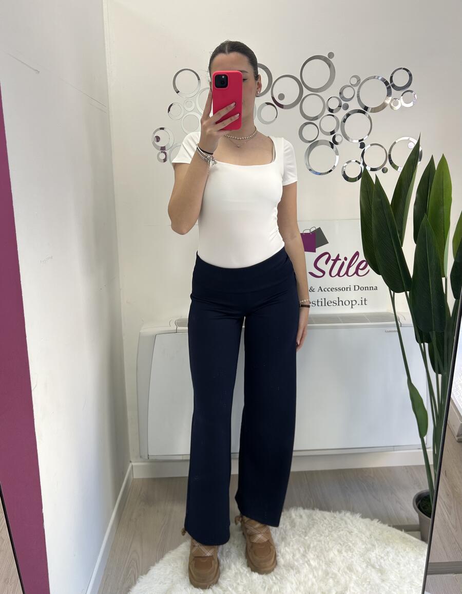 NOVITÀ Panta tuta a palazzo con risvolto