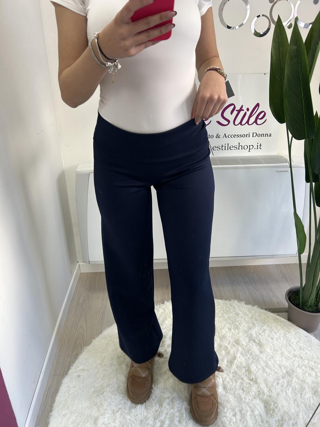 NOVITÀ Panta tuta a palazzo con risvolto