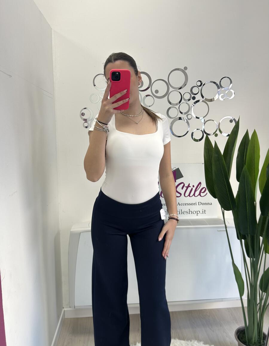 NOVITÀ Panta tuta a palazzo con risvolto