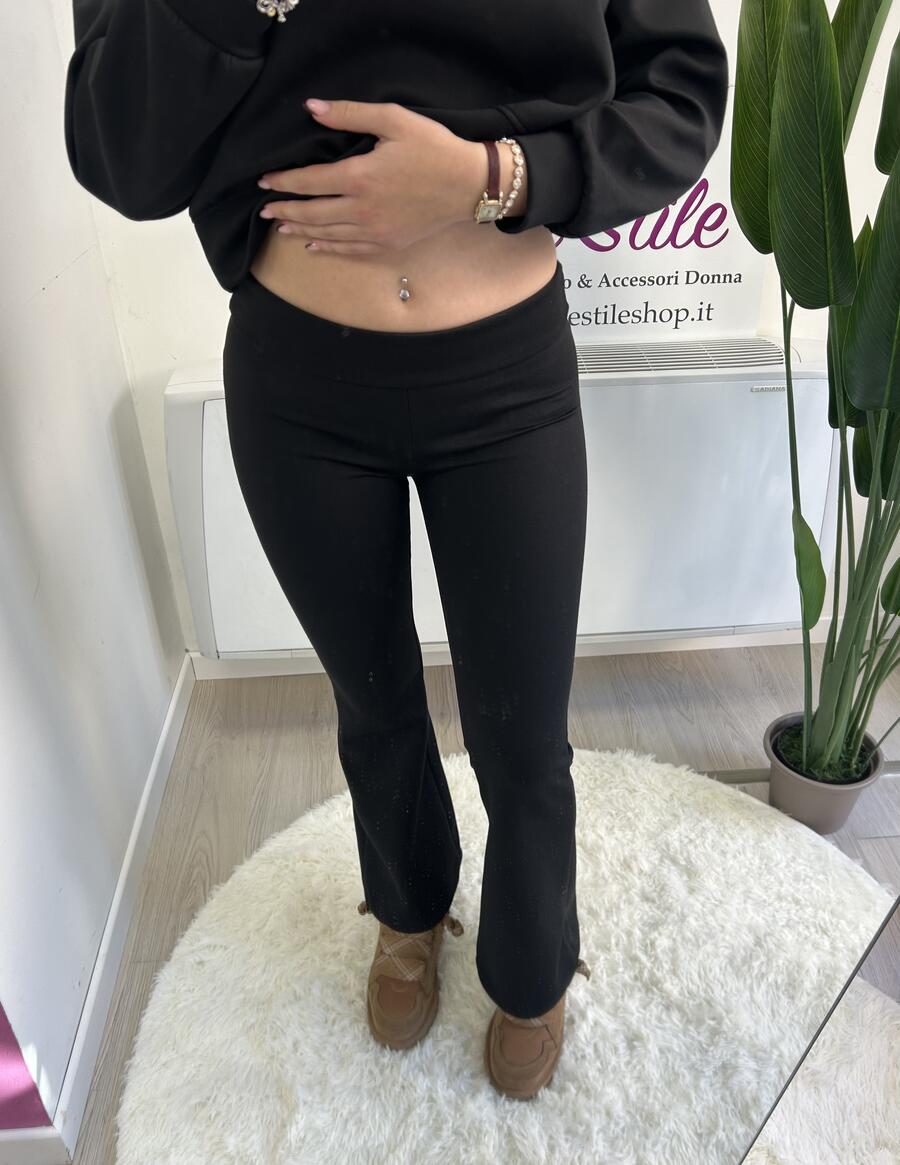 NOVITÀ Panta tuta flare con risvolto