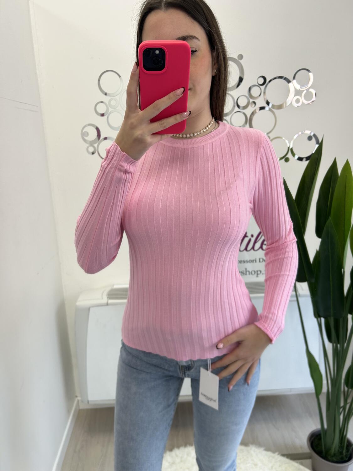 NOVITÀ Pull a costine girocollo in viscosa