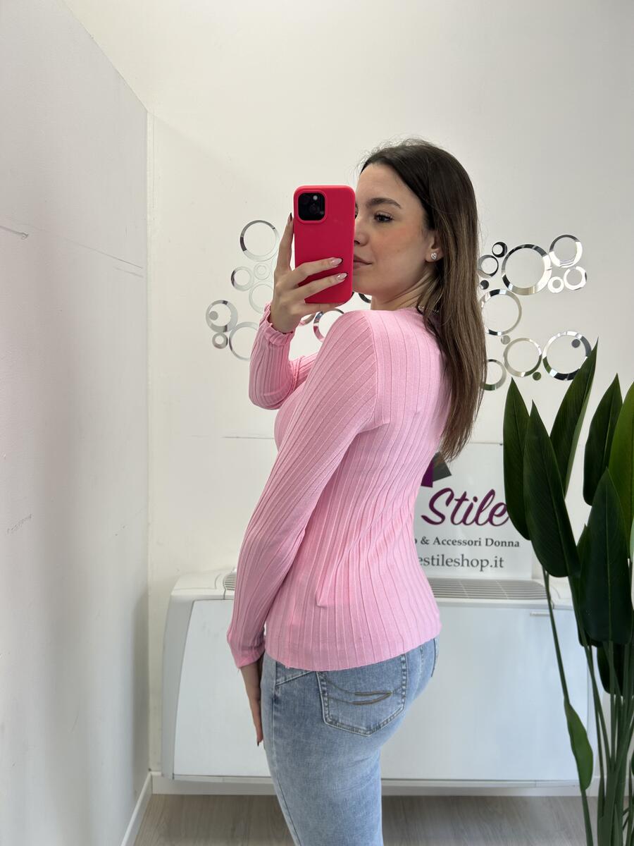 NOVITÀ Pull a costine girocollo in viscosa