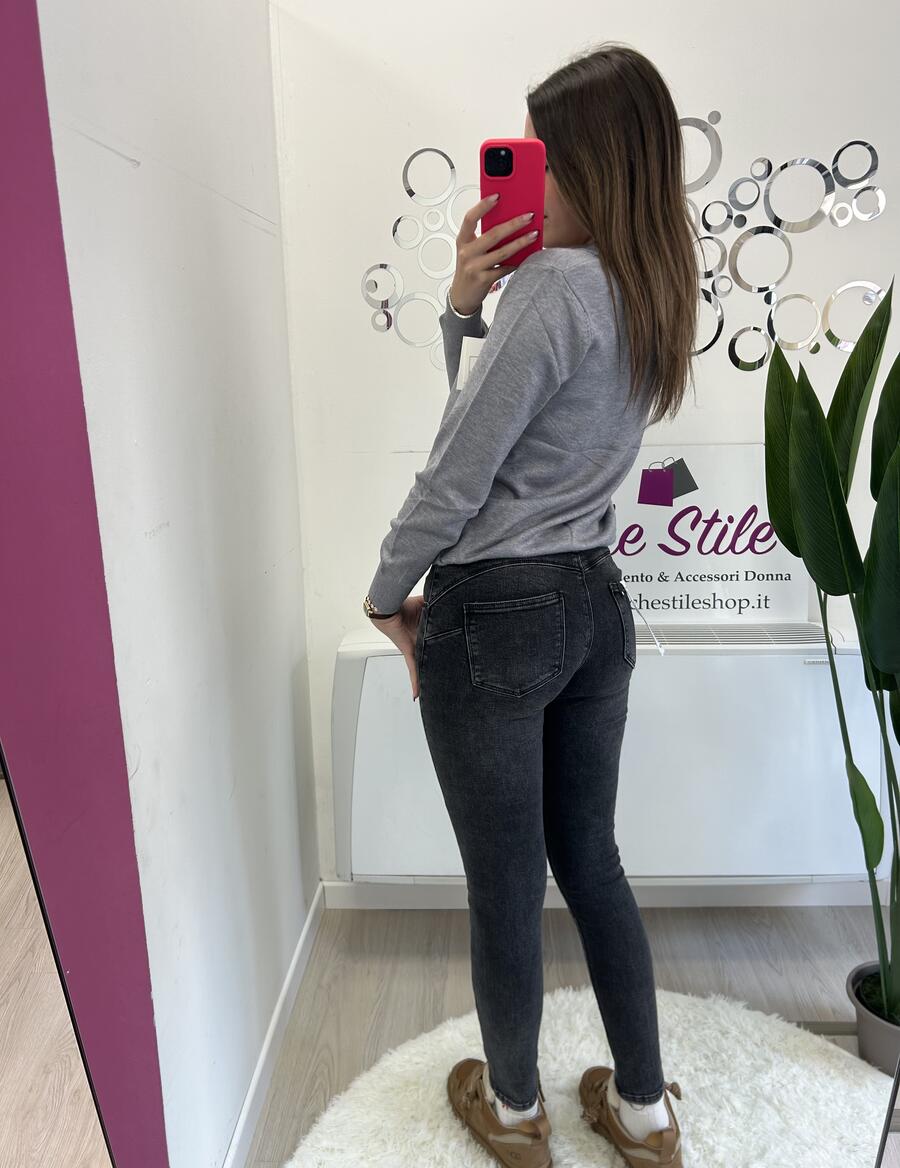 NOVITÀ Jeans skinny grigio PUSH UP
