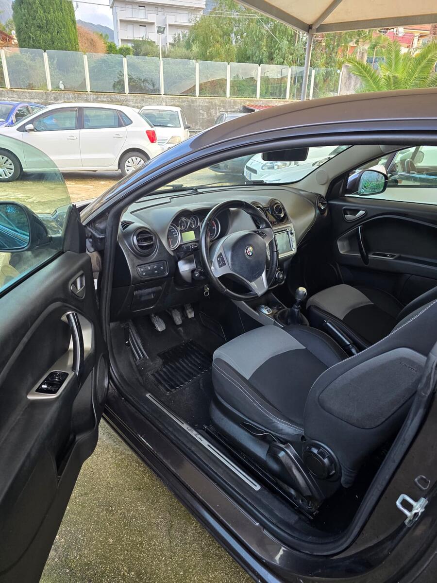 Alfa Romeo MiTo 1.3 JTDm 85 CV S&S Distinctive 