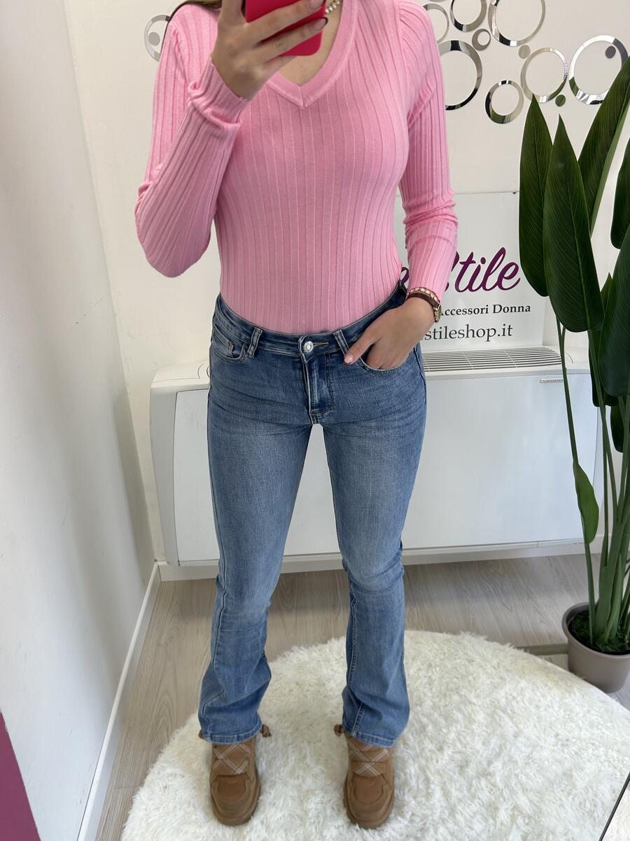 NOVITÀ Jeans flare lavaggio medio chiaro